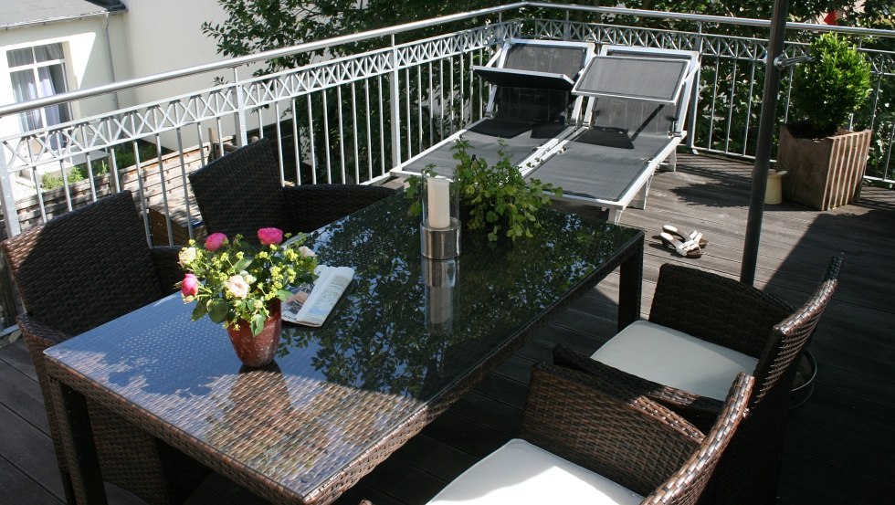 Genie&szlig;en Sie Ihr Fr&uuml;hst&uuml;ck auf dem gro&szlig;en Balkon, &copy; Fam. Borkers