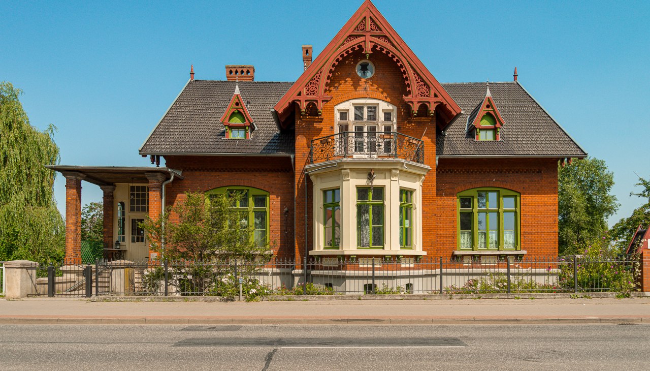 Villa, © Neil Kilindo Villa, © Neil Kilindo