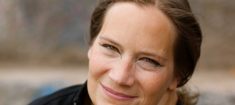 Autorenlesung mit Tanja D&uuml;ckers: Das Leben der Annemarie B&ouml;ll // &copy; Anton Landgraf