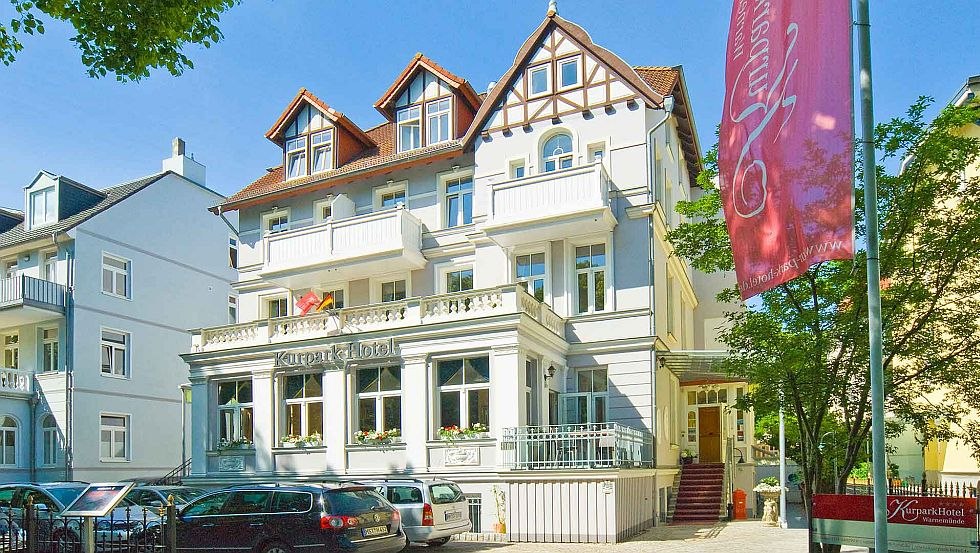 Herzlich Willkommen im Kurpark Hotel Warnemünde // © Olaf Kowitz Herzlich Willkommen im Kurpark Hotel Warnemünde // © Olaf Kowitz
