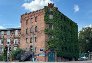 Das Geb&auml;ude der ehemaligen Vierradem&uuml;hle. // &copy; Offene M&uuml;hle