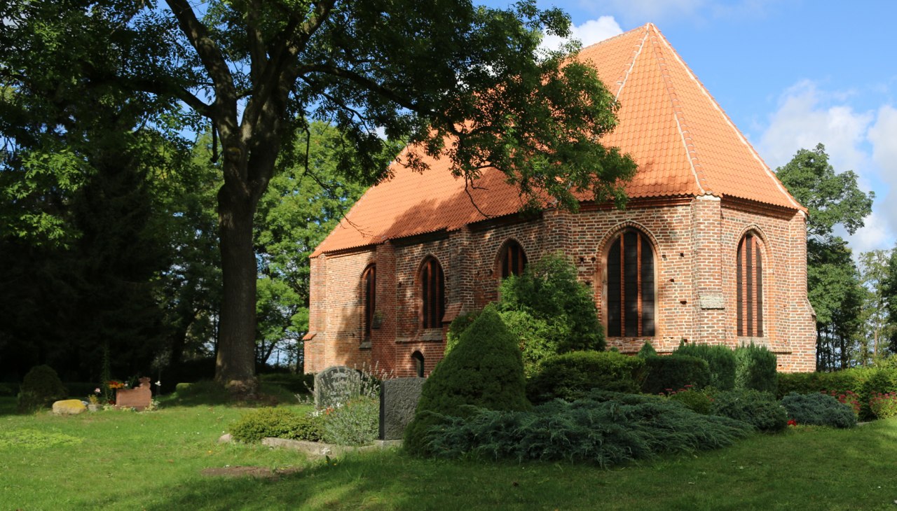 Bedevaartskerk 18356 Bodstedt, © Pfarramt Kenz Bedevaartskerk 18356 Bodstedt, © Pfarramt Kenz