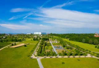 Blick auf den Bürgerpark in Wismar vom Aussichtsturm aus // © Frank Burger Blick auf den Bürgerpark in Wismar vom Aussichtsturm aus // © Frank Burger