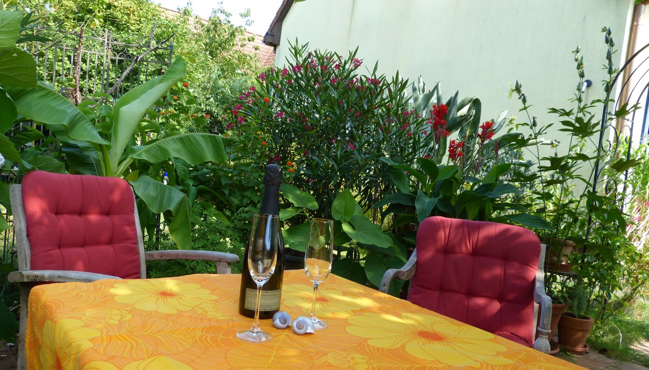 Sitzbereich draußen, © Ambros Sitzbereich draußen, © Ambros