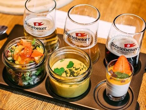 kulinarische F&uuml;hrung durch Greifswald // &copy; Wally Pru&szlig;