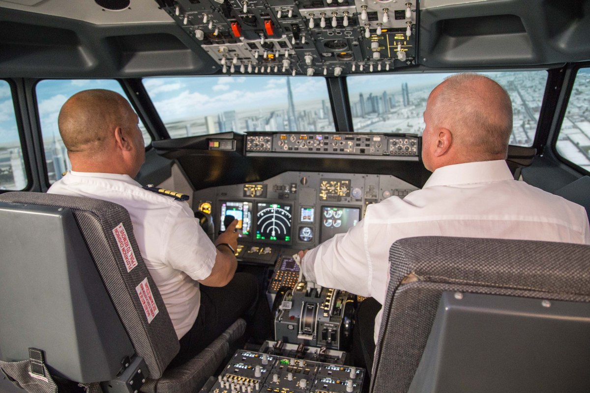 Anflug auf Dubai mit dem Flugsimulator Rostock // © MV-IT-Systeme OHG Anflug auf Dubai mit dem Flugsimulator Rostock // © MV-IT-Systeme OHG