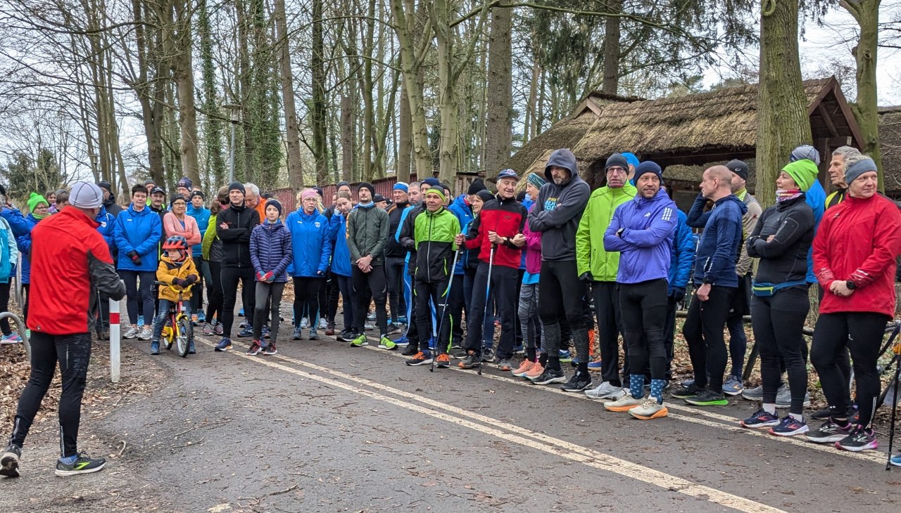 Start zum Silvesterlauf2024, © Laufgruppe Start zum Silvesterlauf2024, © Laufgruppe