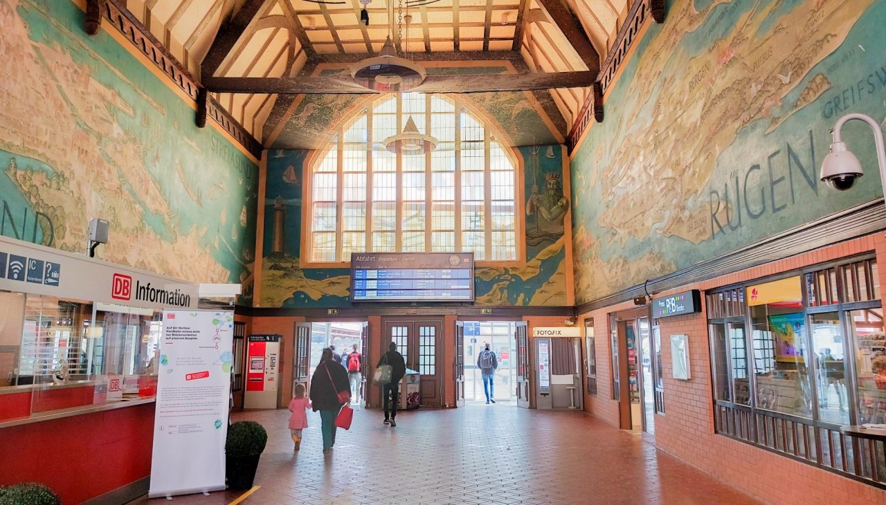 Bahnhof (2), © TZ HST Bahnhof (2), © TZ HST
