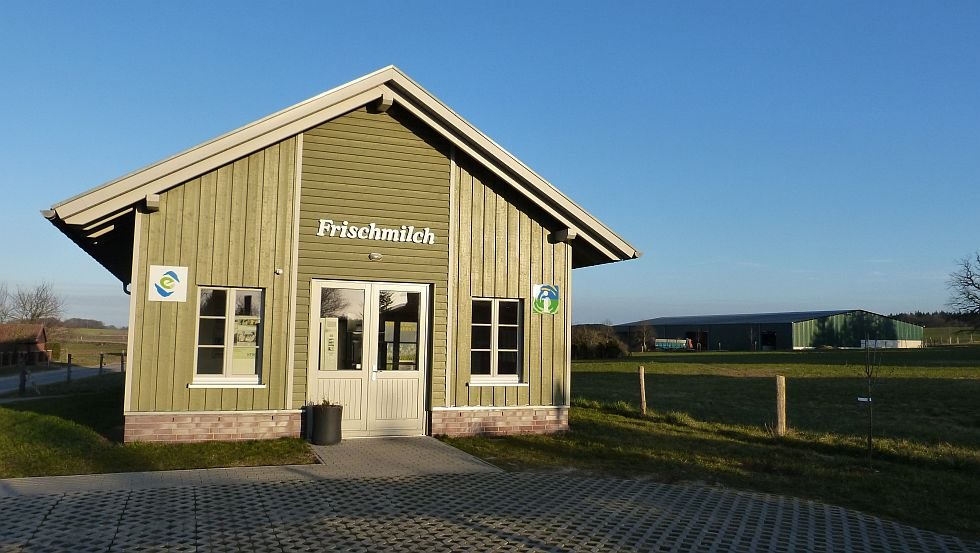 Unser Milchautomat in Bollewick, © Van der Ham Bollewick Unser Milchautomat in Bollewick, © Van der Ham Bollewick