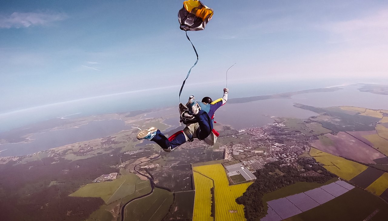 Fallschirmspringen über Barth, © Eckhardt Gärtner Fallschirmspringen über Barth, © Eckhardt Gärtner