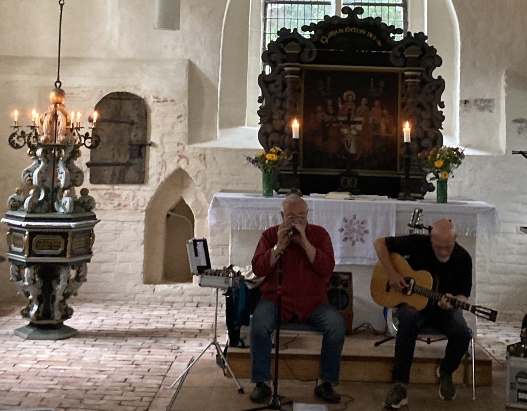 Sommerkulturreihe 19.07.2026 Karl Valta (Blues Harps), Greyhound George (Guitars) // © Johannes Spanke Sommerkulturreihe 19.07.2026 Karl Valta (Blues Harps), Greyhound George (Guitars) // © Johannes Spanke