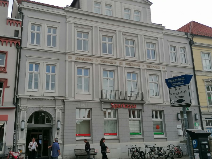 SparkasseVorpommern_NeuerMarkt, © TZ HST SparkasseVorpommern_NeuerMarkt, © TZ HST