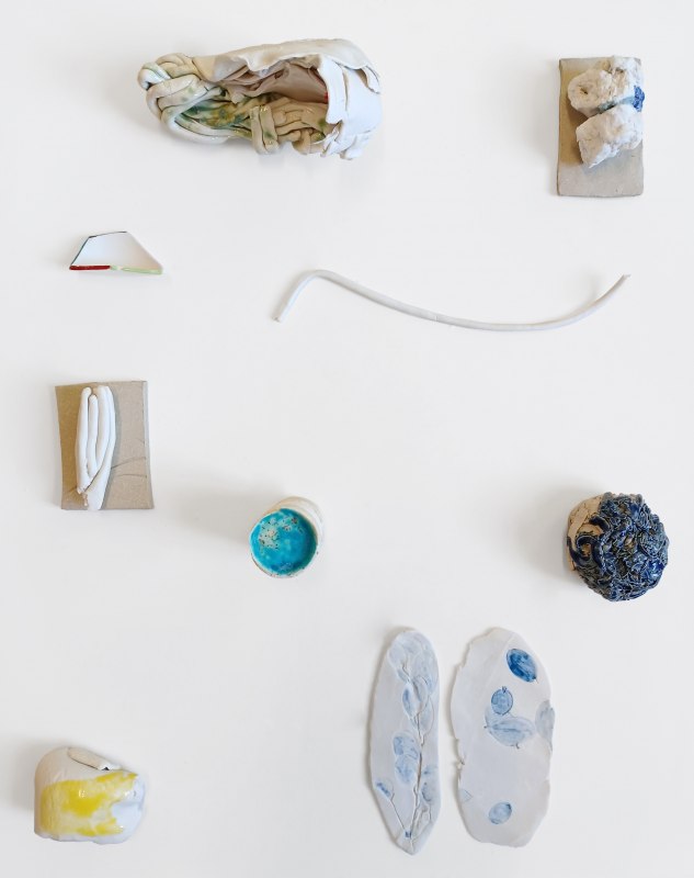 Mehrteilig, Keramik, 62 x 50 cm // &copy; Dana JES