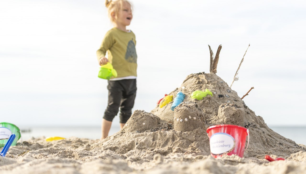 HiRes-VMO-Kampagne-Sandburgenwettbewerb-AP-TuK-GM-22, © VMO, TuK GmbH Graal-Müritz (AP) HiRes-VMO-Kampagne-Sandburgenwettbewerb-AP-TuK-GM-22, © VMO, TuK GmbH Graal-Müritz (AP)