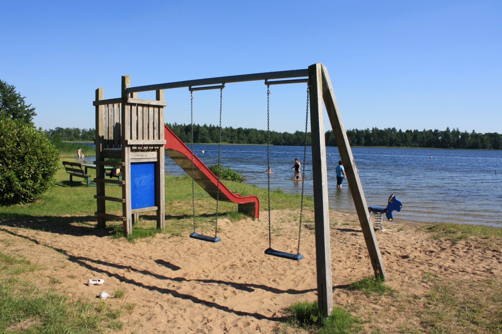 Badestelle am Campingplatz-Krakower See, &copy; Touristinformation Krakow am See