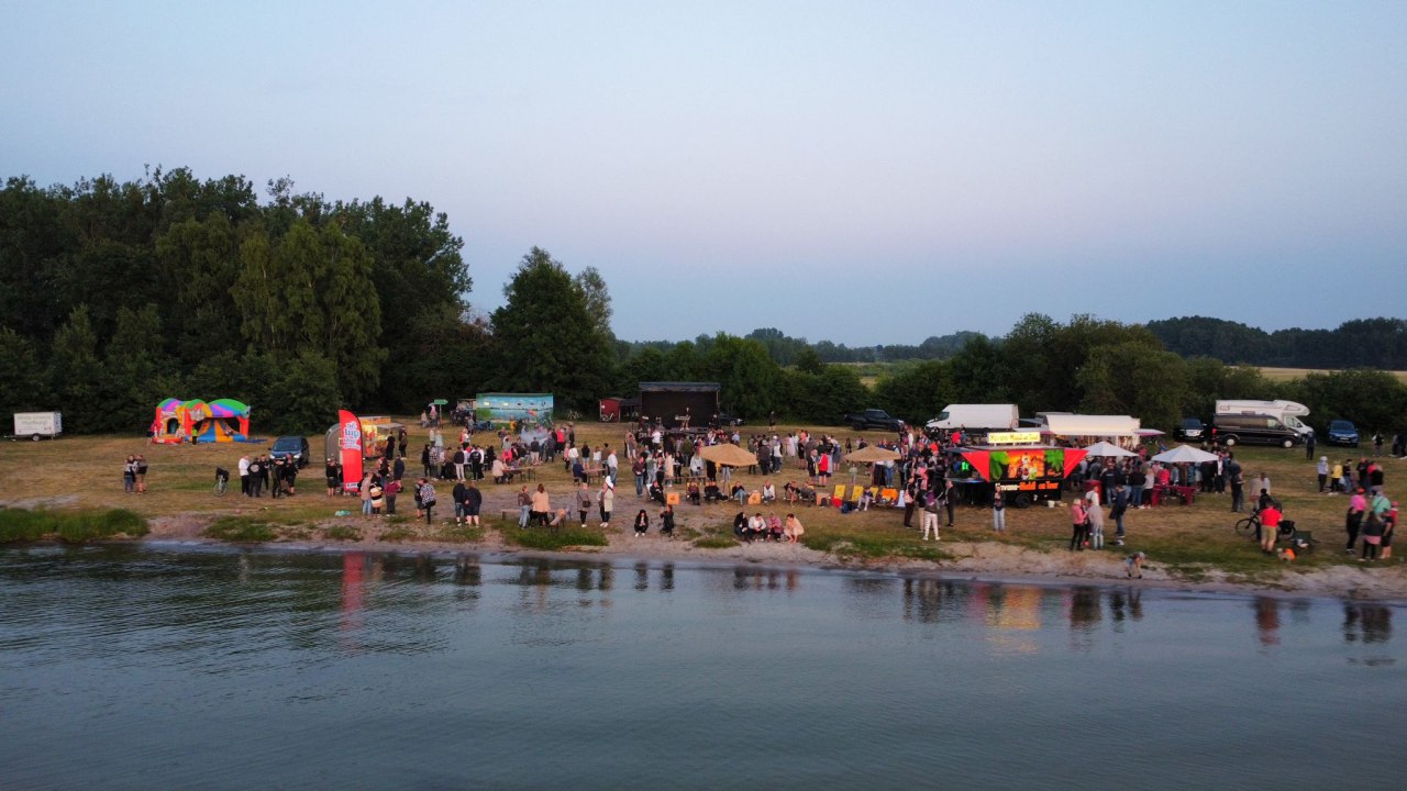 1. Mittsommer Beachparty, © TDG Rechlin mbH 1. Mittsommer Beachparty, © TDG Rechlin mbH