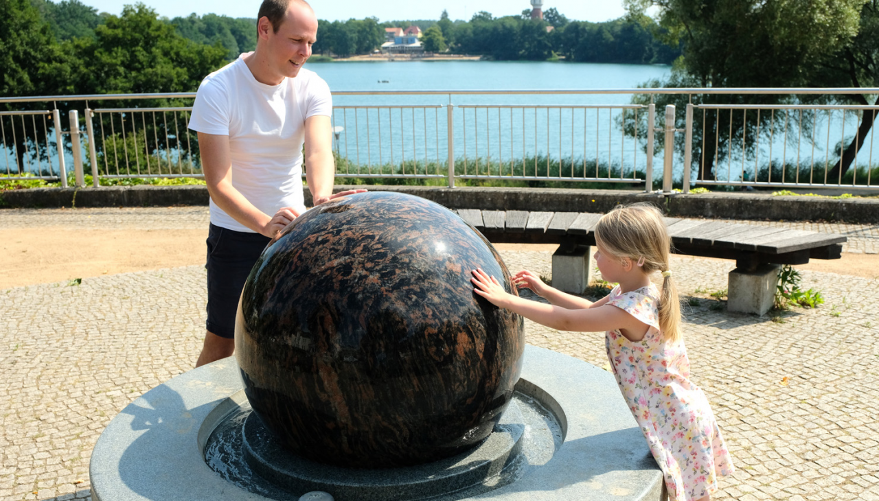 Spielplatz Uferterrassen Glambecker See, © Stadt Neustrelitz Spielplatz Uferterrassen Glambecker See, © Stadt Neustrelitz
