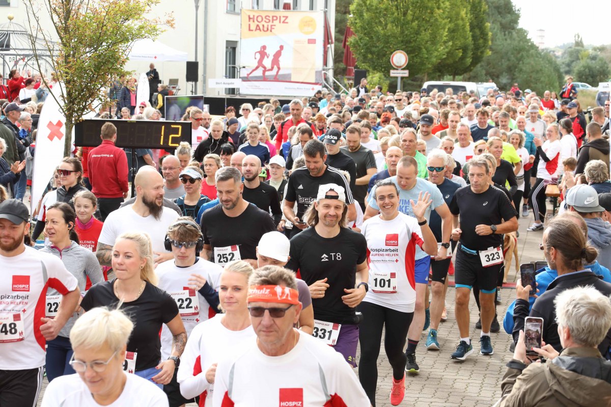 Start am Hospiz "Luisendomizil" // © DRK KV MSP e.V. /M.Runge Start am Hospiz "Luisendomizil" // © DRK KV MSP e.V. /M.Runge