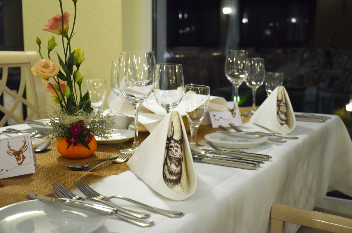 © 08.11. Wildgala.JPG © 08.11. Wildgala.JPG