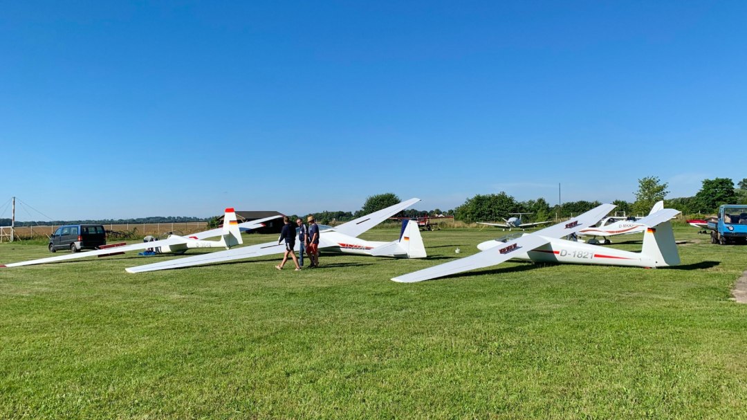 Flugplatz Stralsund / Klein Kedingshagen, &copy; Flugplatz HST/ Kl.Kedingshagen