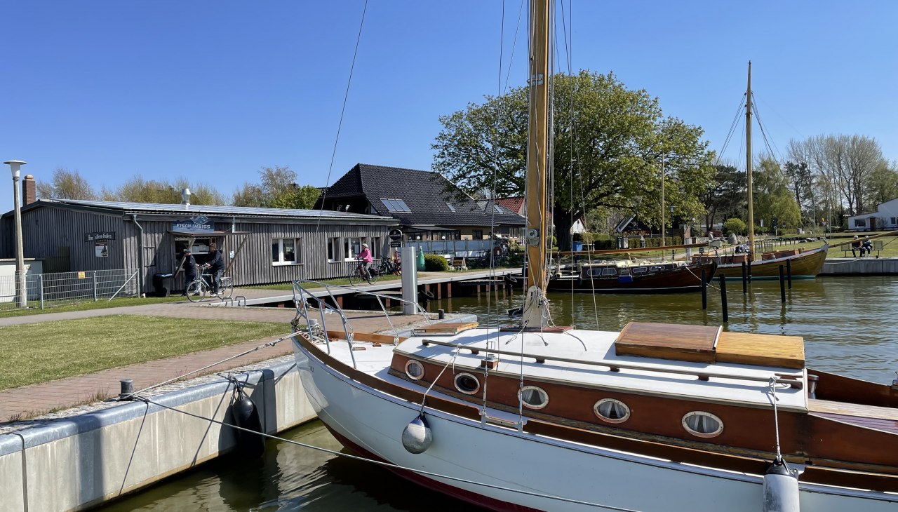 Gastst&auml;tte "Am Alten Hafen", &copy; Tourismuszentrale S&uuml;dliche Boddenk&uuml;ste