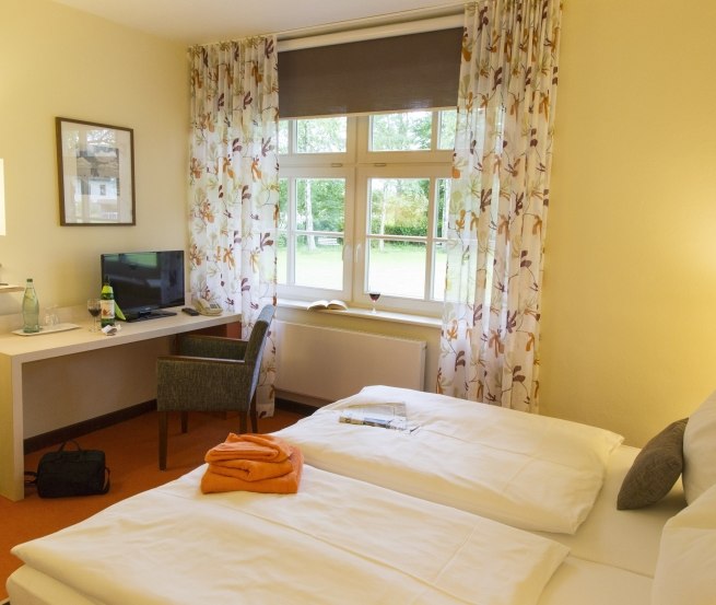 Tweepersoonskamer, &copy; Hotel Ostseel&auml;nder