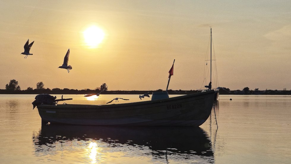 Fischerboot auf dem Salzhaff // &copy; Reichwald
