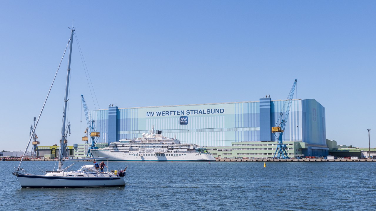 Die Hansestadt Stralsund vom Wasser aus erleben // &copy; Wei&szlig;e Flotte GmbH