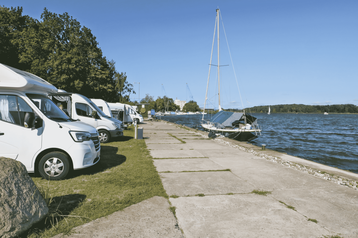 Stellpl&auml;tze und Aufenthaltsbereich // &copy; TMV/Gohlke