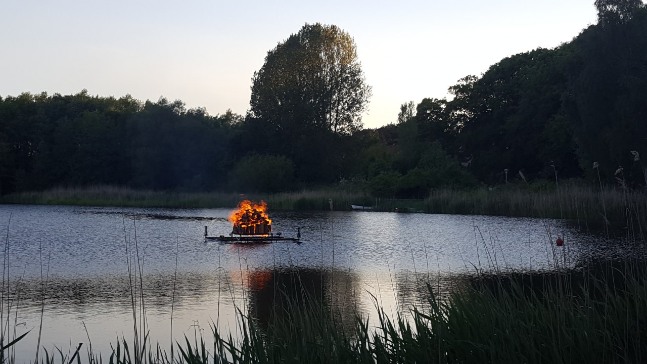 &copy; 20180519_202006.jpg