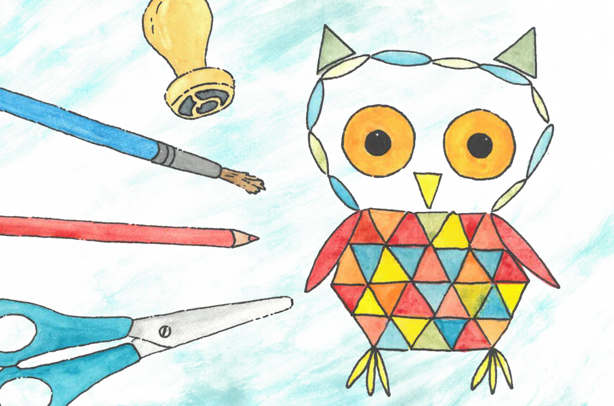 eine bunt gemalte Eule und Pinsel, Bleistift, Schere, Stempel // &copy; M&uuml;ritzeum