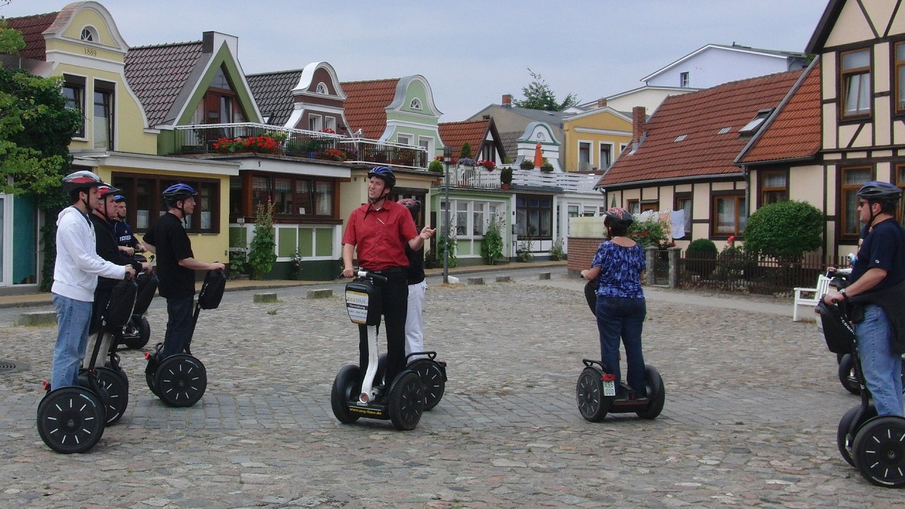 Korte historische excursies tijdens de Segway tour // &copy; SegTime