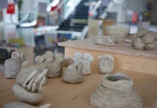 Ungebrannte Objekte aus Ton, &copy; Jugendkunstschule Vorpommern-R&uuml;gen e.V.