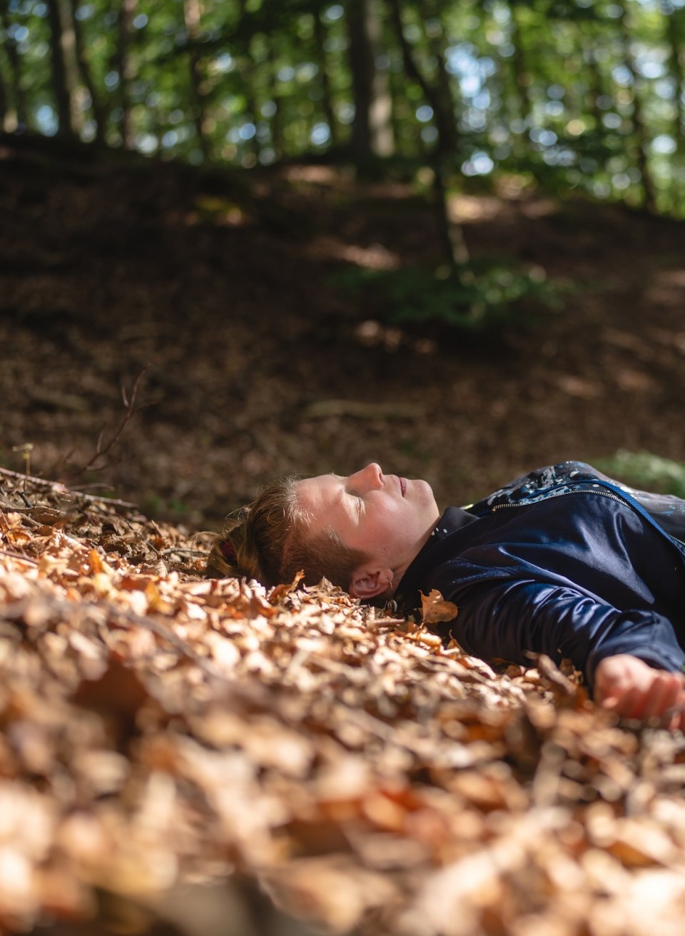 Waldbaden und erholen im Wald in Zinnowitz auf der Insel Usedom im Herbst // &copy; MV-T/Gross