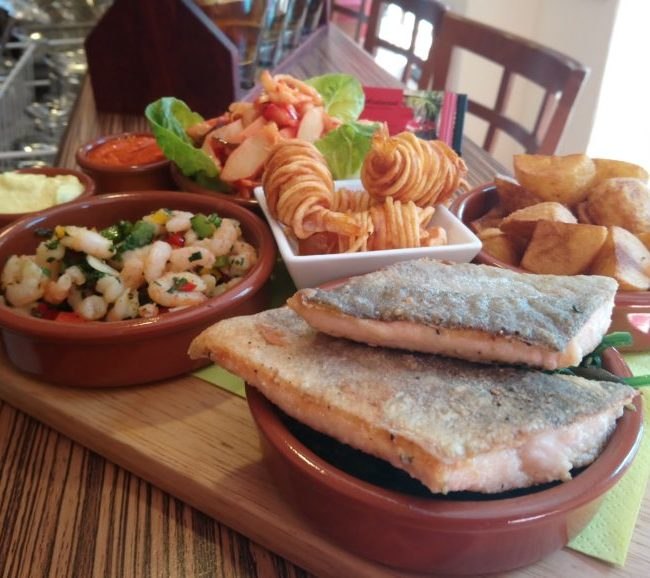 moments &ndash; Restaurant & Bar, &copy; https://moments-waren.de/