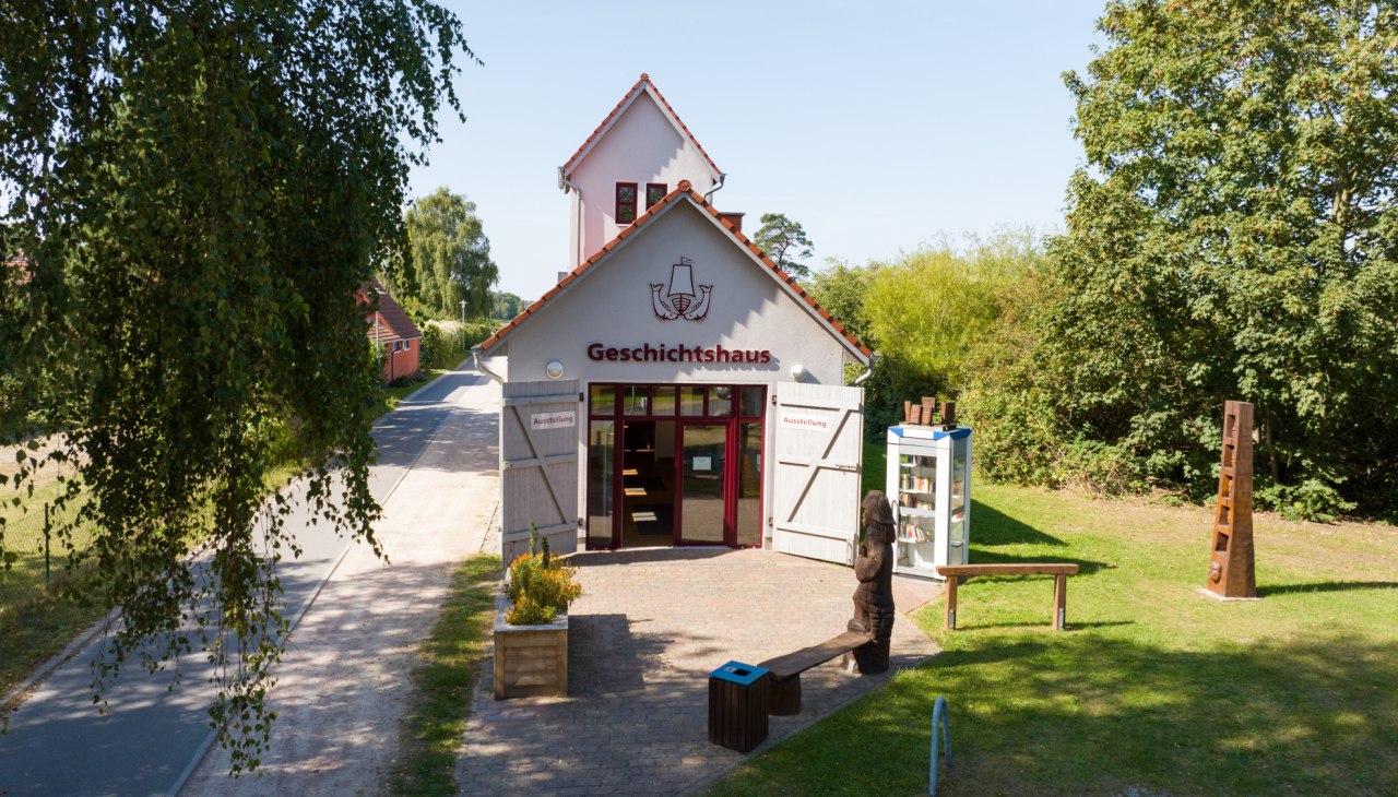 Geschichtshaus Dändorf - Außenansicht, © TV FDZ/Moritz Kertzscher Geschichtshaus Dändorf - Außenansicht, © TV FDZ/Moritz Kertzscher