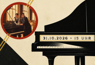 Ein Veranstaltungplakat im Stil der 1930er-Jahre. Ein Fl&uuml;gel und ein Bild der beiden Musikerinnen. // &copy; Stadt- und B&auml;dermuseum Bad Doberan