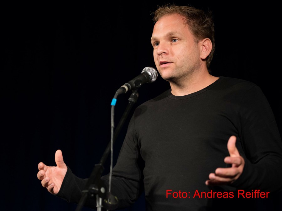 Best of Poetry Slam, © Dr. Marc Langela  marc@langela.de   +49(0)1578-3302010, Mitarbeiter3