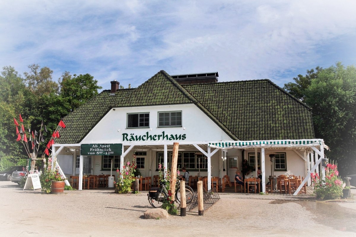 &copy; R&auml;ucherhaus Ahrenshoop &middot; Foto Marie Klus