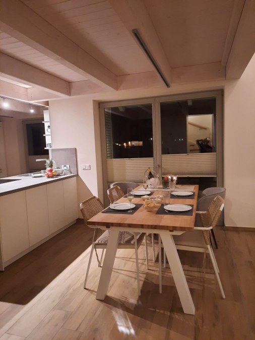 Open keuken met eettafel, © Oliver Milz Open keuken met eettafel, © Oliver Milz