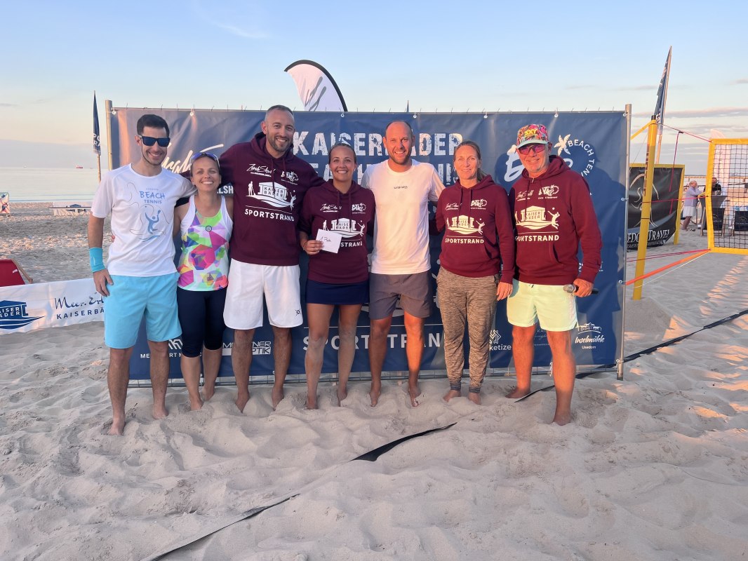 Siegerehrung der Kaiserb&auml;der Beach Tennis Tour 2025 // &copy; Beach Tennis 4u GmbH