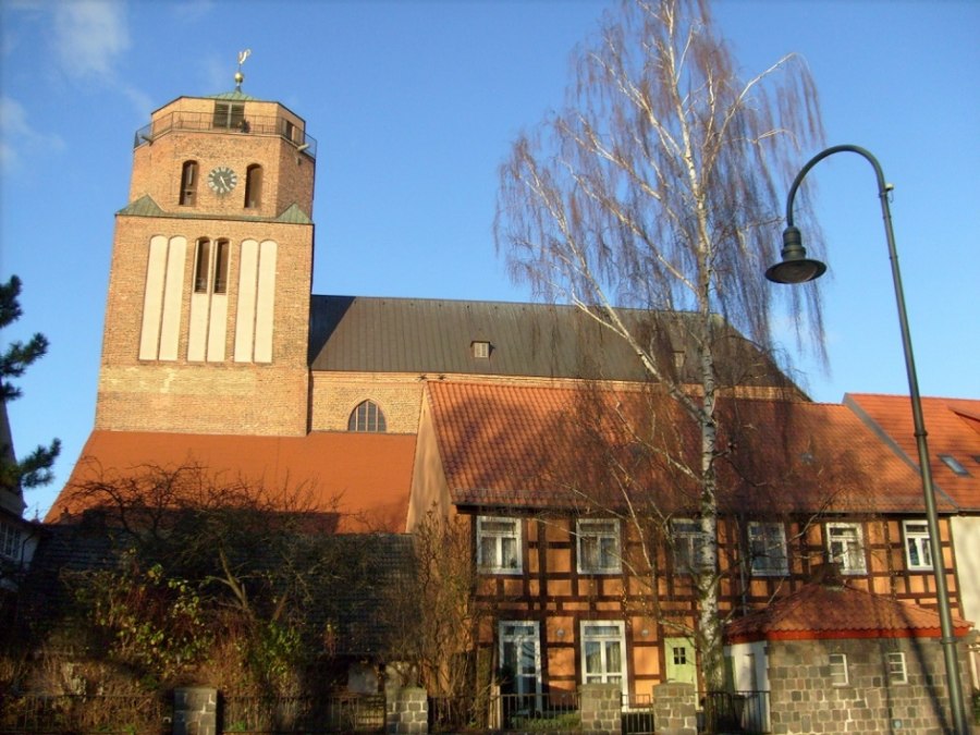 Blick zum begehbaren Turm der St. Petri Kirche, &copy; Hallfarth