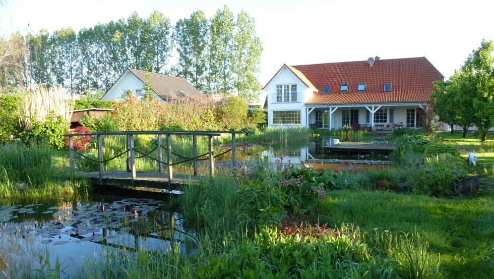 Haus Hofseite // &copy; Heidi R&ouml;&szlig;ler