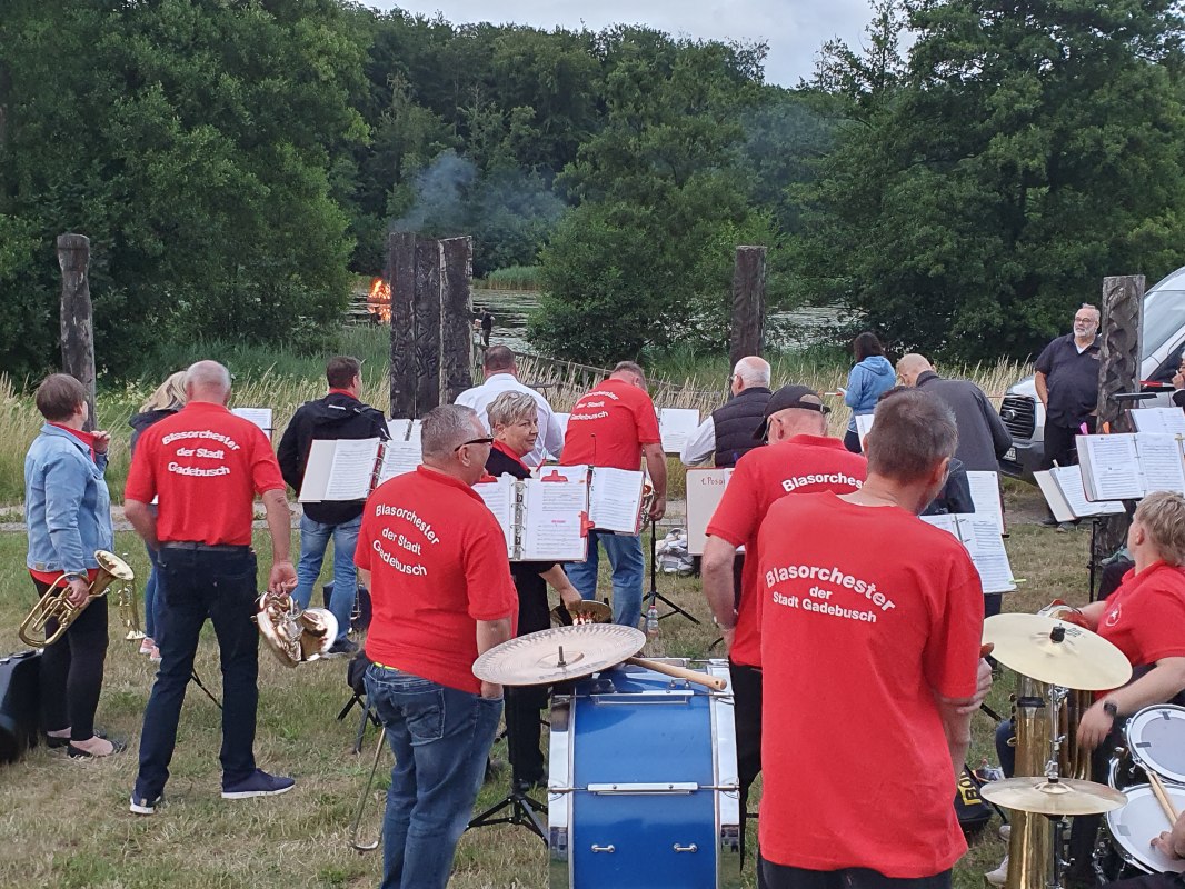 &copy; Hartwig Meyer