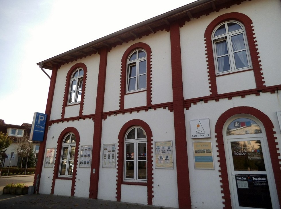 Ehemaliges Geb&auml;ude des 1. Elektrizit&auml;tswerkes in Binz., &copy; Tourismuszentrale R&uuml;gen