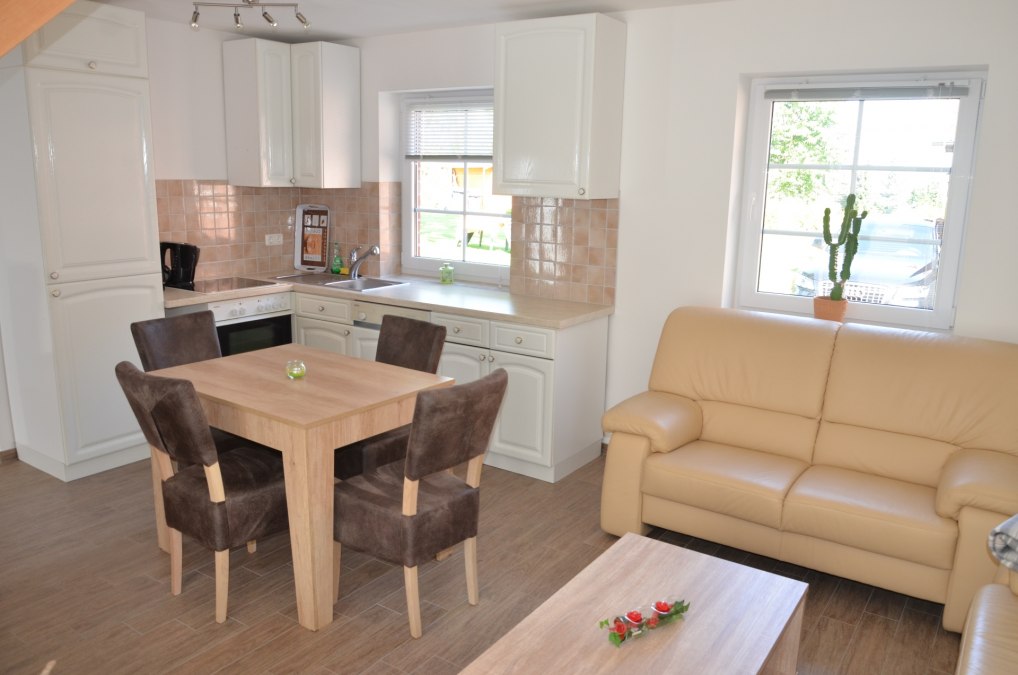 Blick in einen Wohnraum des neues Ferienhaus, © Falkenberg Blick in einen Wohnraum des neues Ferienhaus, © Falkenberg