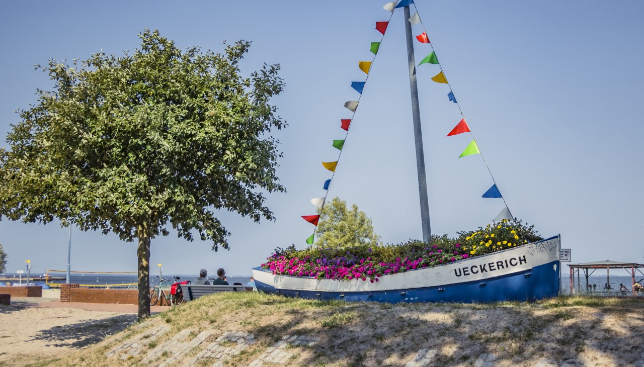 Das Haffbad Ueckermünde am Stettiner Haff grüßt seine Gäste, © TVV/Philipp Schulz Das Haffbad Ueckermünde am Stettiner Haff grüßt seine Gäste, © TVV/Philipp Schulz