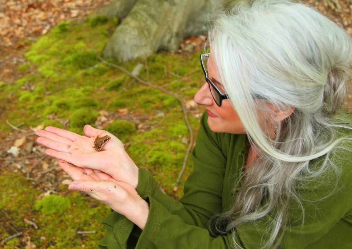 Waldbaden - Sinne &ouml;ffnen, kindlicher Entdeckergeist, Lebensfreude // &copy; Annett Freese