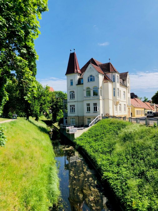 De Art Nouveau villa op de stadsmuren is een juweel van de stad Güstrow., © Andy Haensch De Art Nouveau villa op de stadsmuren is een juweel van de stad Güstrow., © Andy Haensch