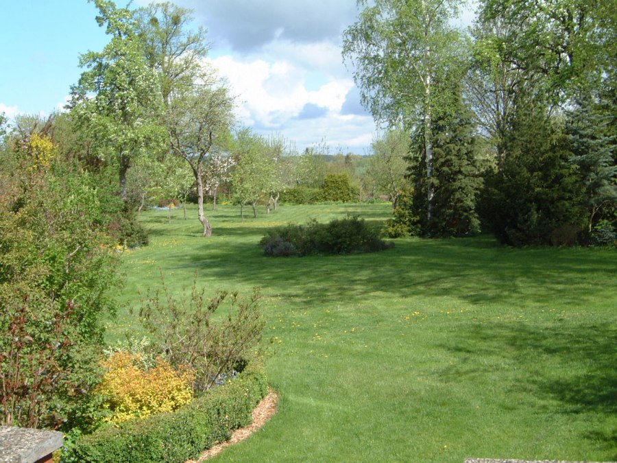 idyllischer Garten idyllischer Garten